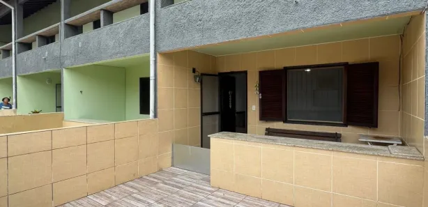 Casa de Condomínio com 2 Quartos para venda ou aluguel, 78m² no Ogiva, Cabo Frio