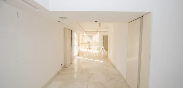 Apartamento com 3 Quartos para alugar, 170m² no Santo Antônio, Belo Horizonte