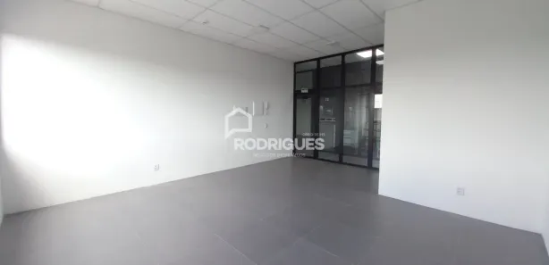 Sala Comercial para alugar, 29m² no Centro, Portão