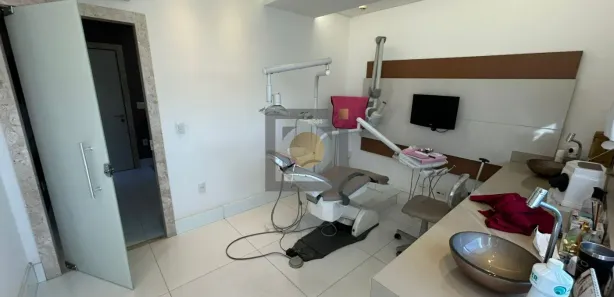 Sala Comercial à venda, 45m² no Vila Mathias, Santos