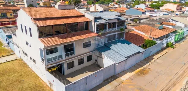 Casa com 5 Quartos à venda, 400m² no Setor Central, Brasília
