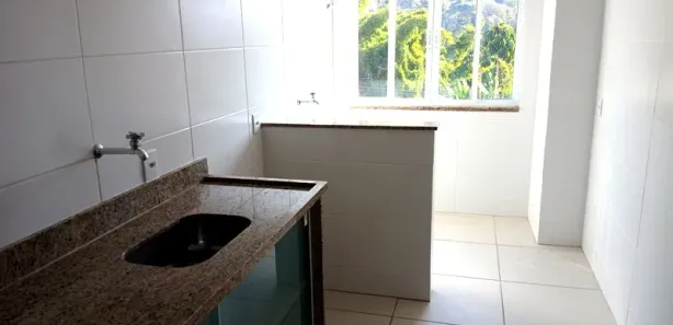 Apartamento com 2 Quartos para alugar, 62m² no Pedro do Rio, Petrópolis
