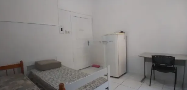 Kitnet com 1 Quarto para alugar, 20m² no Floresta, Porto Alegre