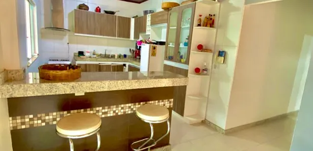 Casa com 3 Quartos à venda, 220m² no Santa Lúcia, Eunápolis
