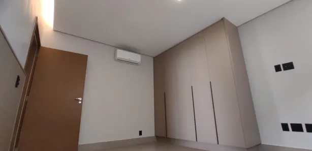 Sobrado com 3 Quartos para alugar, 600m² no Taguatinga Centro, Brasília