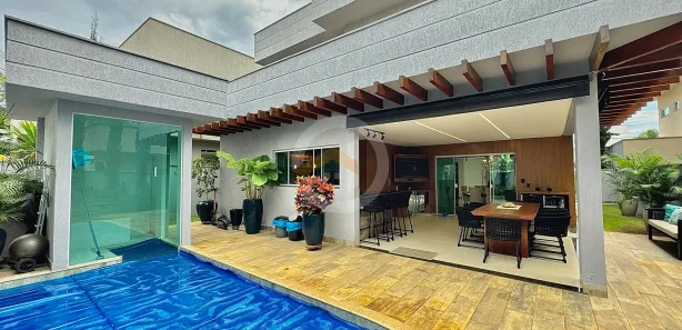 Sobrado com 4 Quartos à venda, 283m² no Jardins Valência, Goiânia