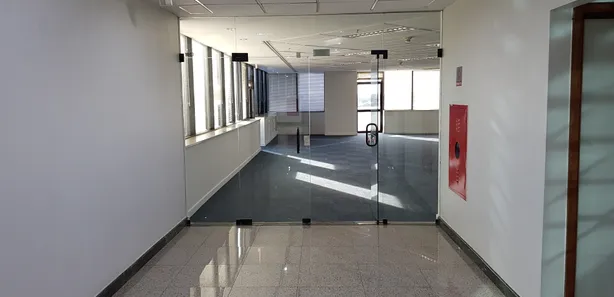 Sala Comercial para alugar, 490m² no Asa Norte, Brasília