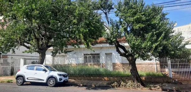 Casa com 3 Quartos à venda, 168m² no Centro, Araraquara