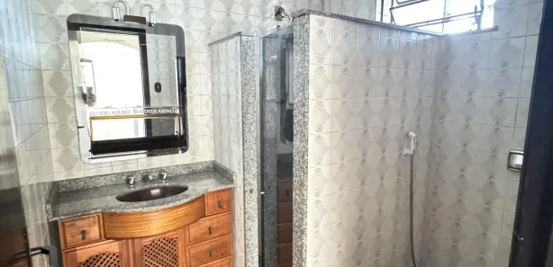 Casa com 2 Quartos para alugar, 80m² no Centro, Nova Iguaçu