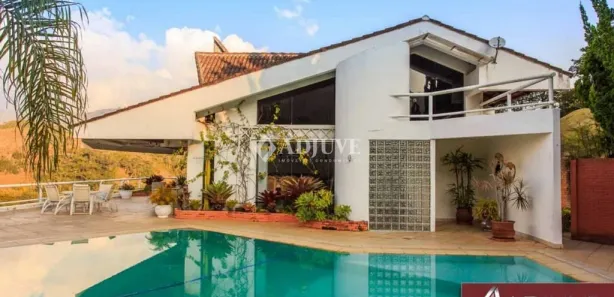 Casa de Condomínio com 6 Quartos para venda ou aluguel, 1600m² no Cuiabá, Petrópolis