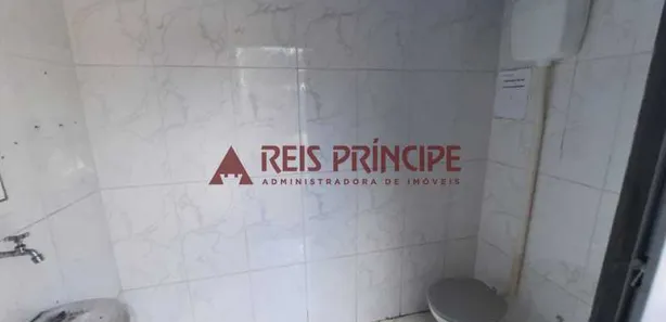 Galpão/Depósito/Armazém para alugar, 700m² no Taquara, Rio de Janeiro
