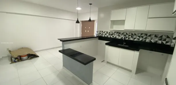 Apartamento com 2 Quartos para alugar, 67m² no Buraquinho, Lauro de Freitas
