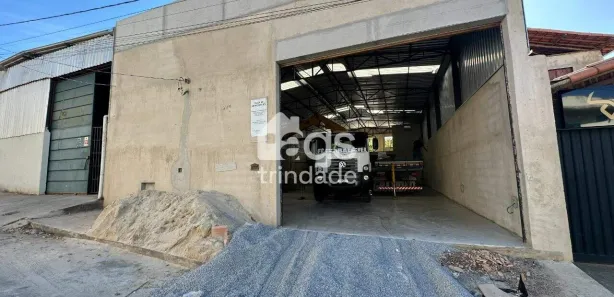 Galpão/Depósito/Armazém para venda ou aluguel, 1000m² no Vale dos Coqueiros, Santa Luzia