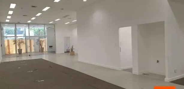 Ponto Comercial para alugar, 325m² no Santa Efigênia, Belo Horizonte