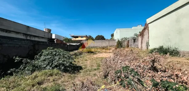 Lote/Terreno para alugar, 300m² no Chanadour, Divinópolis