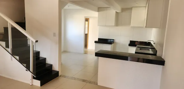 Casa de Condomínio com 4 Quartos para alugar, 144m² no Stella Maris, Salvador