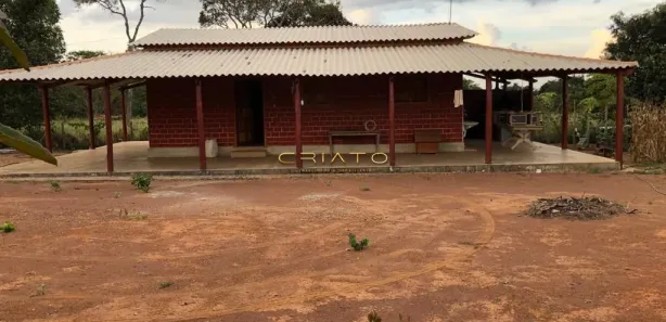 Fazenda/Sítio com 3 Quartos à venda, 3000m² no Vila São Vicente, Anápolis