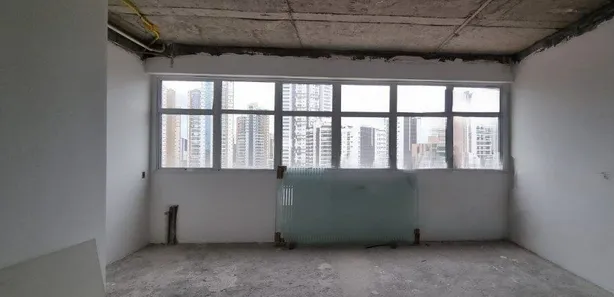 Sala Comercial à venda, 52m² no Parque Monte Líbano, Mogi das Cruzes