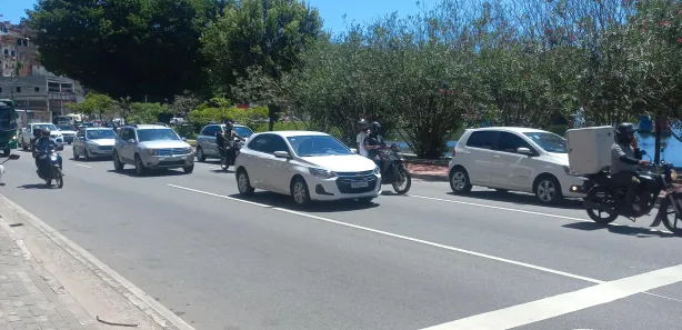 Ponto Comercial com 16 Quartos para venda ou aluguel, 200m² no Engenho Velho de Brotas, Salvador
