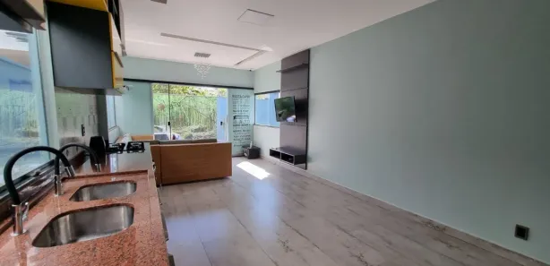 Casa de Condomínio com 3 Quartos para alugar, 275m² no Ponta Negra, Manaus