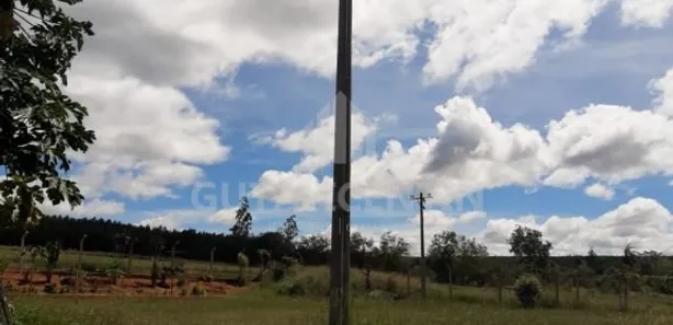 Fazenda/Sítio com 3 Quartos à venda, 8m² no Centro, Avaí