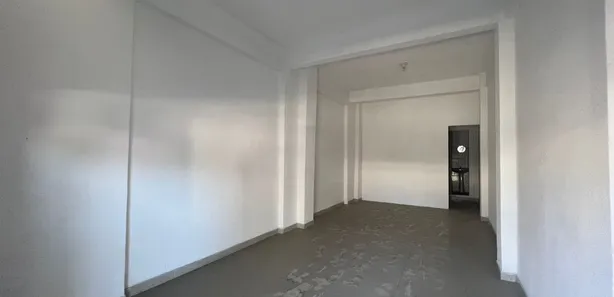Ponto Comercial para alugar, 33m² no Vila Valqueire, Rio de Janeiro