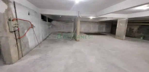 Ponto Comercial à venda, 315m² no Kayser, Caxias do Sul