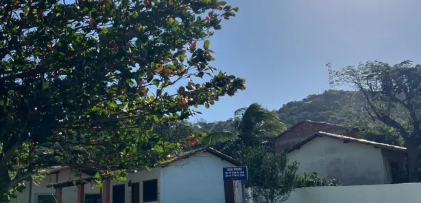 Casa de Condomínio com 2 Quartos para alugar, 70m² no Peró, Cabo Frio