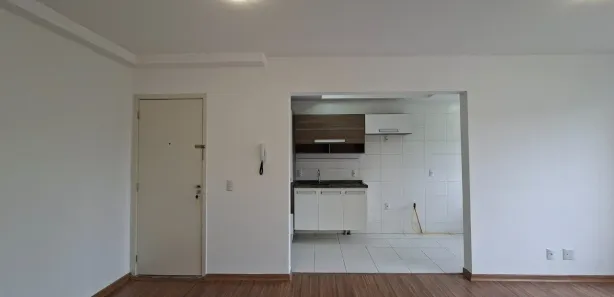 Apartamento com 2 Quartos para alugar, 53m² no Campo Comprido, Curitiba