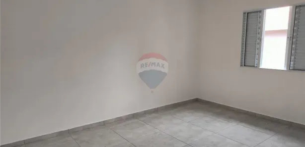Casa com 2 Quartos para alugar, 52m² no , Sarandi