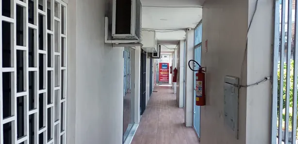 Sala Comercial para alugar, 35m² no Parque 10 de Novembro, Manaus