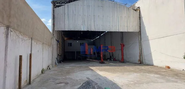 Galpão/Depósito/Armazém para venda ou aluguel, 500m² no Pechincha, Rio de Janeiro