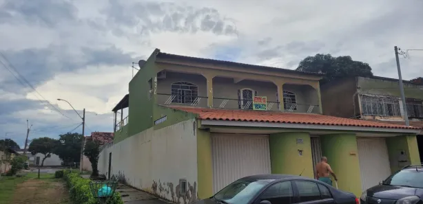 Sobrado com 4 Quartos à venda, 351m² no Setor Leste, Brasília