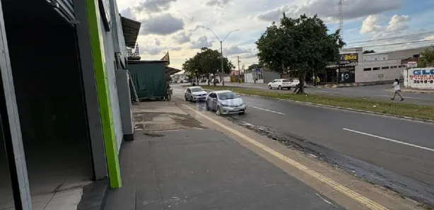 Sala Comercial para alugar, 140m² no Jardim Tropical, Aparecida de Goiânia
