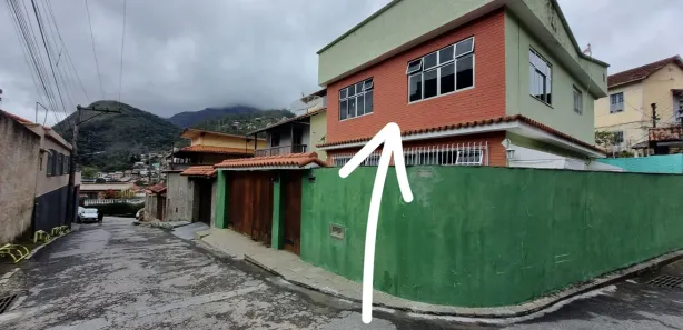 Sobrado com 2 Quartos para alugar, 70m² no Cascatinha, Petrópolis