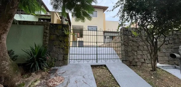 Casa de Condomínio com 4 Quartos para alugar, 460m² no Freguesia (Jacarepaguá), Rio de Janeiro