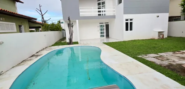 Casa de Condomínio com 4 Quartos para alugar, 330m² no Candelária, Natal