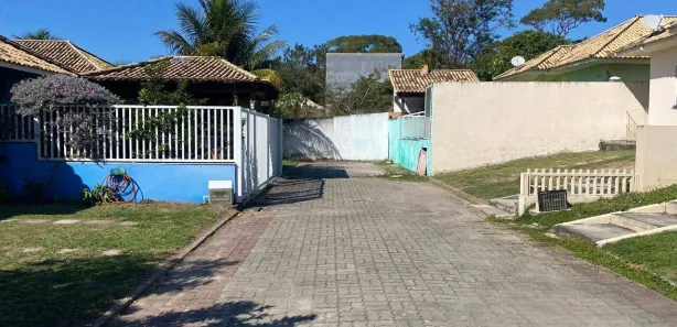 Casa com 2 Quartos para alugar, 72m² no Outeiro, Araruama