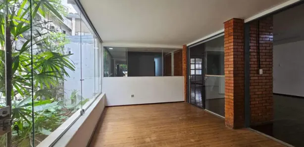 Casa com 1 Quarto para alugar, 758m² no Santo Antônio, Belo Horizonte