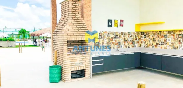 Apartamento com 2 Quartos para alugar, 65m² no Muro Alto, 