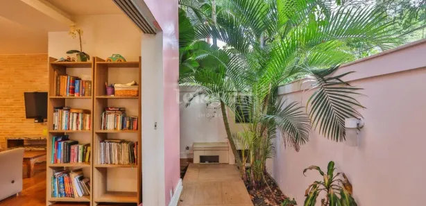 Casa com 3 Quartos à venda, 236m² no Humaitá, Rio de Janeiro