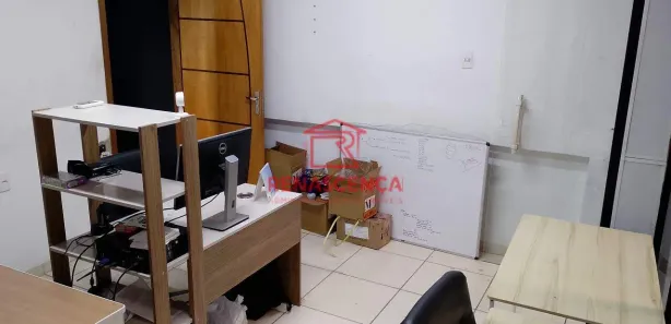 Galpão/Depósito/Armazém para alugar, 750m² no Realengo, Rio de Janeiro