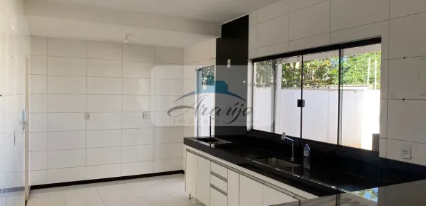 Sobrado com 3 Quartos para alugar, 140m² no Plano Diretor Norte, Palmas
