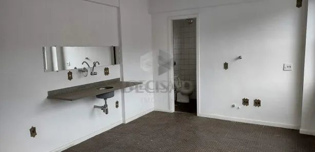 Sala Comercial para alugar, 29m² no Santa Efigênia, Belo Horizonte