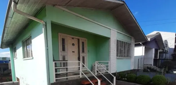 Casa com 3 Quartos à venda, 180m² no Cruzeiro, Caxias do Sul
