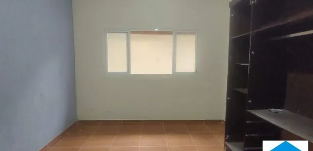 Casa com 1 Quarto para alugar, 38m² no Santa Tereza, Belo Horizonte