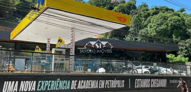 Ponto Comercial para alugar, 94m² no Carangola, Petrópolis