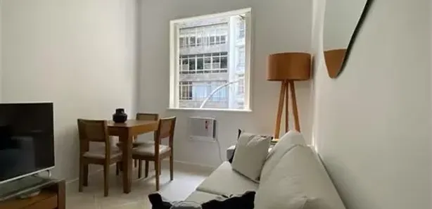 Apartamento com 1 Quarto à venda, 35m² no Leme, Rio de Janeiro