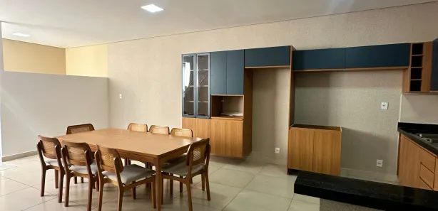 Casa de Condomínio com 3 Quartos para venda ou aluguel, 200m² no Capuava, Goiânia