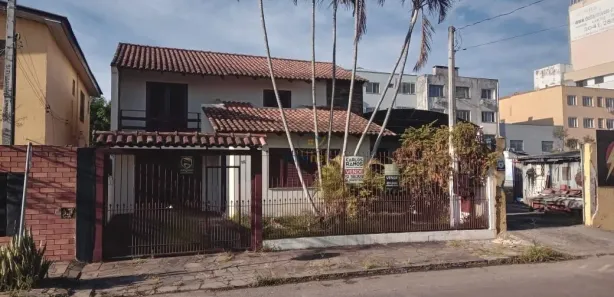 Sobrado com 3 Quartos à venda, 300m² no Vila Márcia, Cachoeirinha